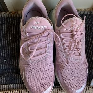 Nike Womens Air Max 270
